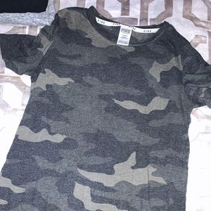 Camo tee
